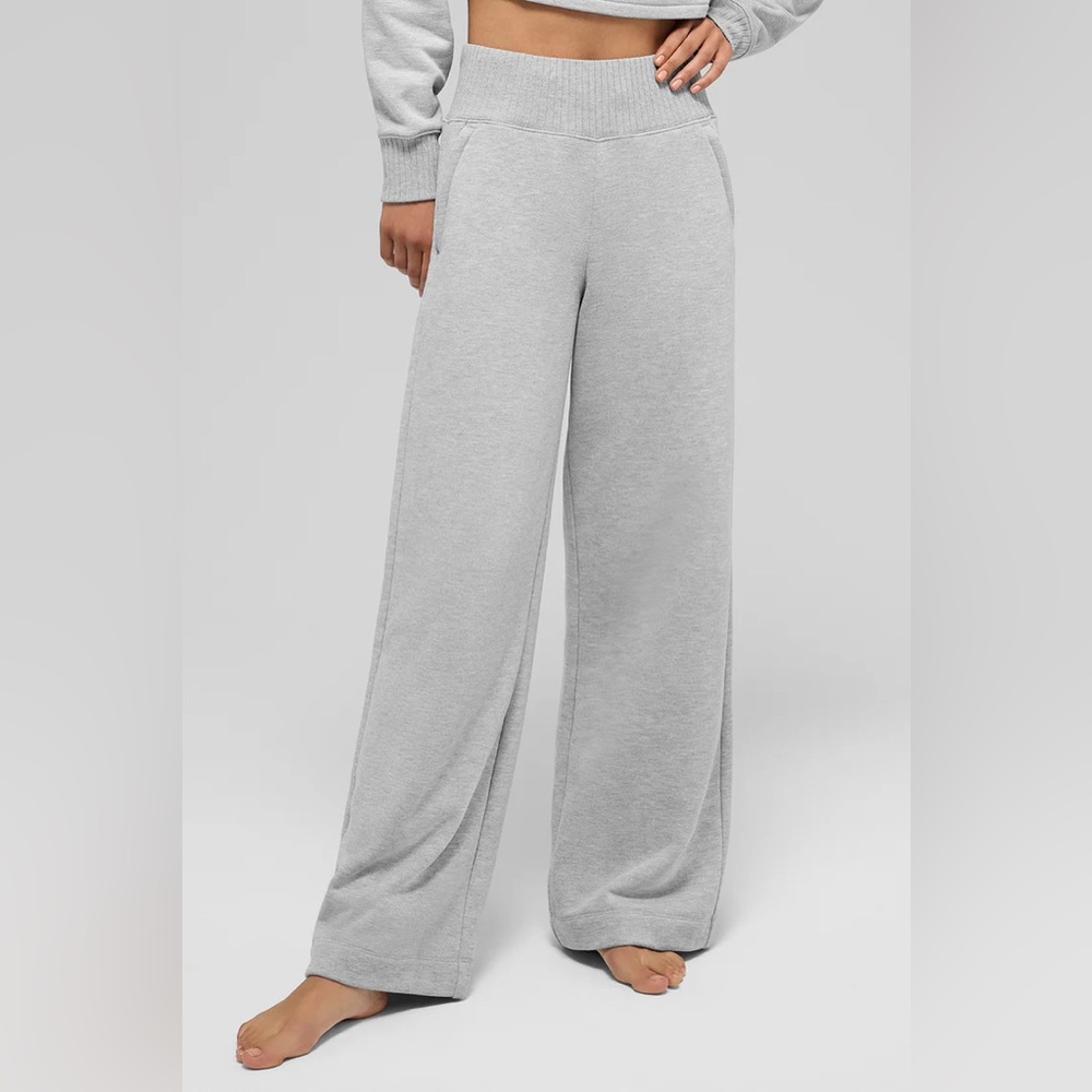 Alo Serenity Sweatpant.